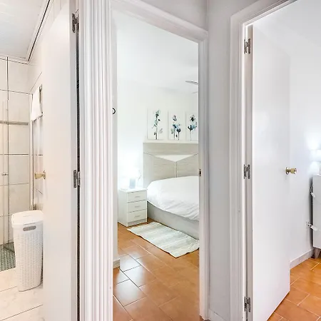 Апартаменты Espanhouse Denny Three Bed Торевьиа